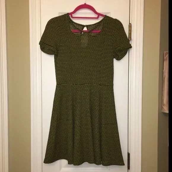 FP Beach knit dress black yellow green stripes Medium keyhole skater fit flare - Picture 3 of 5